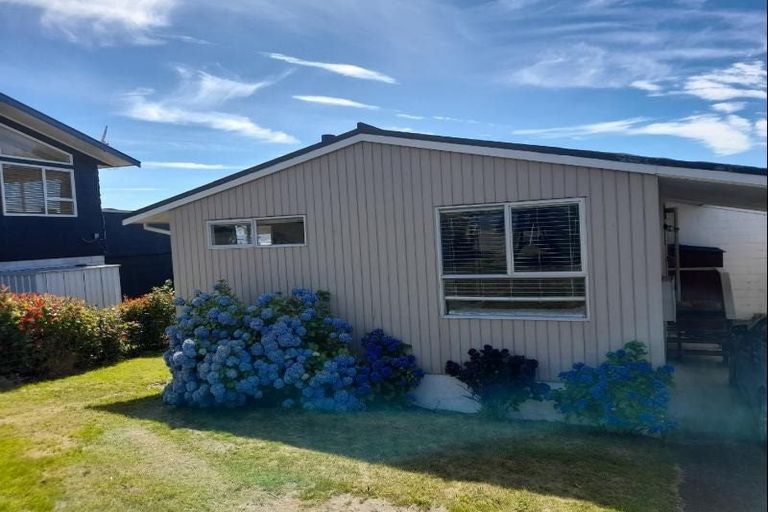 Photo of property in 7a Isobel Street, Acacia Bay, Taupo, 3330