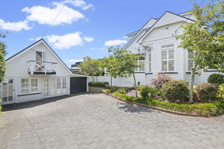 Photo of property in 8 Dodson Avenue, Milford, Auckland, 0620