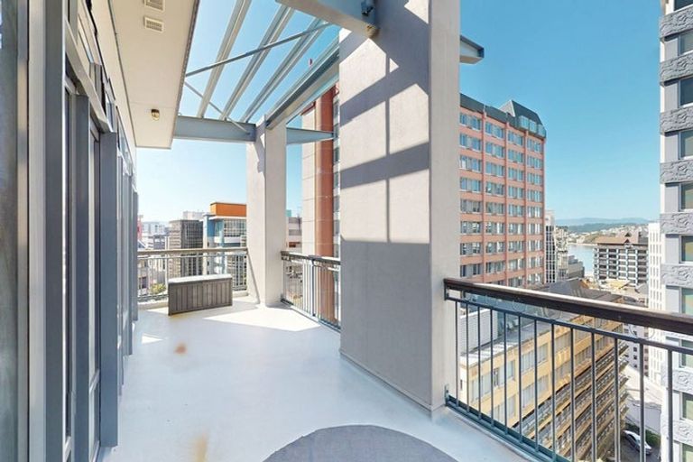 Photo of property in Atrium Towers, 9a/154 The Terrace, Wellington Central, Wellington, 6011