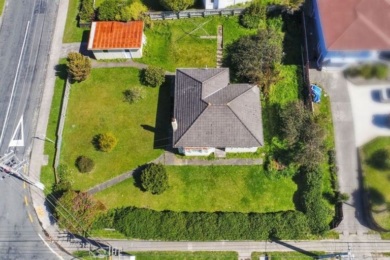 Photo of property in 2 Bledisloe Crescent, Wainuiomata, Lower Hutt, 5014