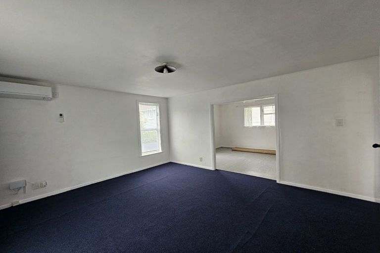 Photo of property in 46-48 Cheshire Street, Cannons Creek, Porirua, 5024