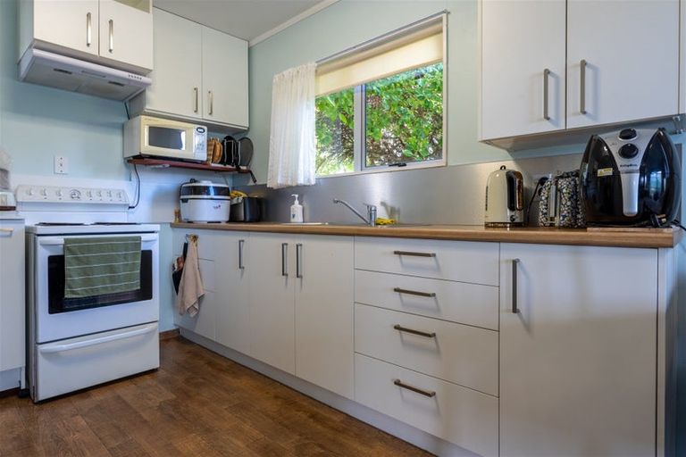 Photo of property in 4 Smeath Road, Kawakawa, 0210