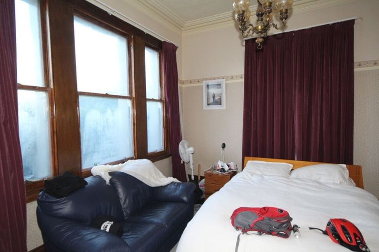 Photo of property in 70 Gladstone Road, Dalmore, Dunedin, 9010