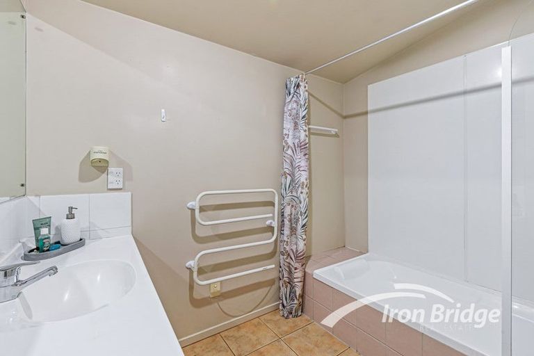 Photo of property in 4/202 Hinemoa Street, Birkenhead, Auckland, 0626