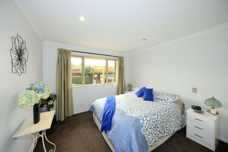 Photo of property in 76 Puhara Avenue, Parklands, Christchurch, 8083