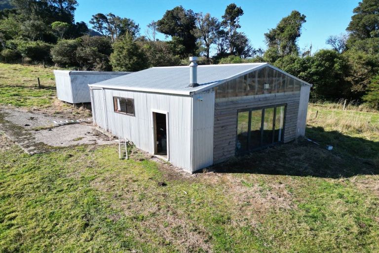 Photo of property in 1612 Tahakopa Valley Road, Tahakopa, Owaka, 9586