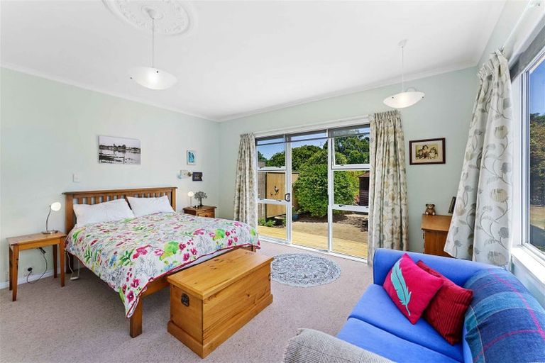 Photo of property in 121 Belvedere Avenue, Waikanae, 5036