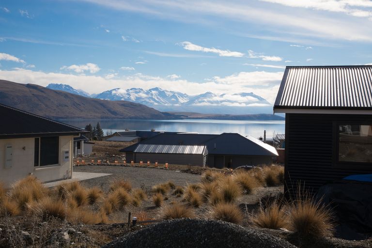 Photo of property in 25 Mistake Drive, Lake Tekapo, 7999