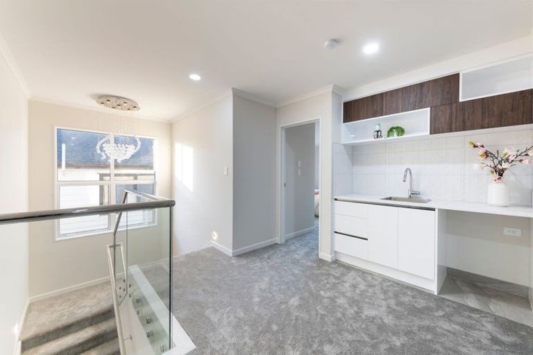 Photo of property in 61 Tir Conaill Avenue, Flat Bush, Auckland, 2019