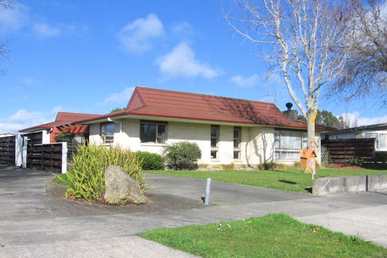 Photo of property in 12 Geraldine Crescent, Cloverlea, Palmerston North, 4412