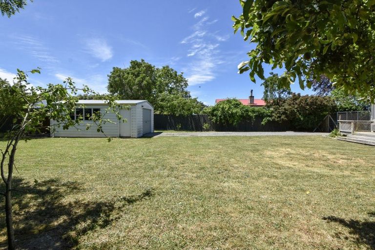 Photo of property in 15 Moreton Road, Carterton, 5713