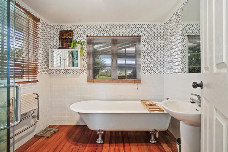 Photo of property in 42 Boyd Road, Clarks Beach, Pukekohe, 2679