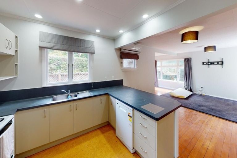 Photo of property in 118 Pahiatua Street, Hokowhitu, Palmerston North, 4410