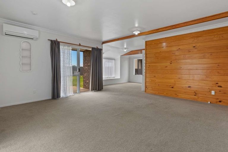 Photo of property in 906 Papamoa Beach Road, Papamoa Beach, Papamoa, 3118