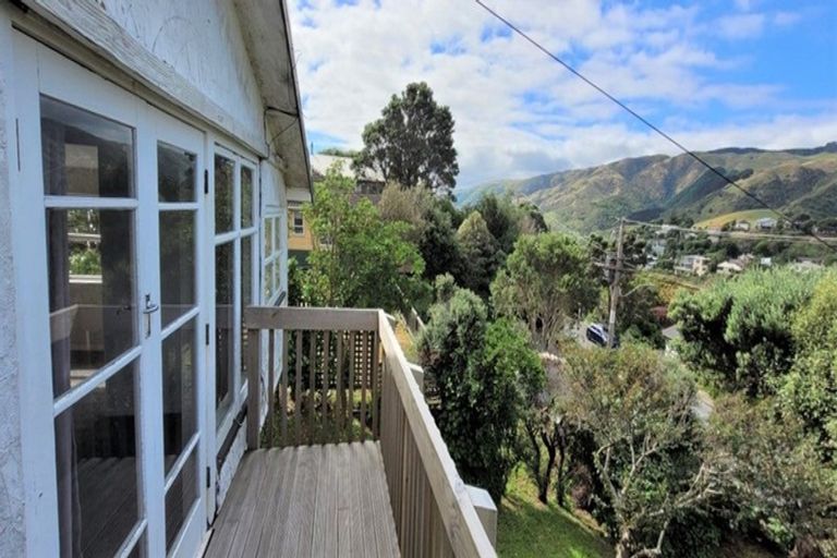 Photo of property in 20 Rawhiti Road, Pukerua Bay, 5026