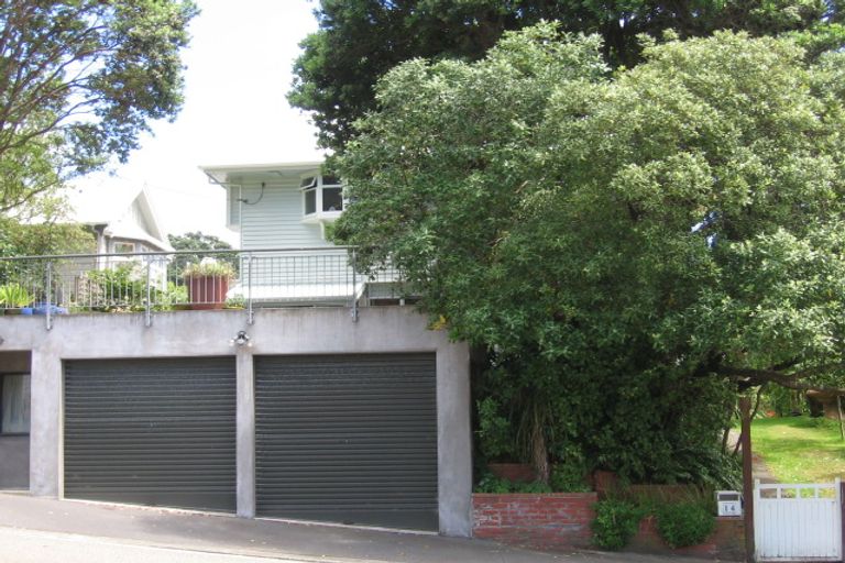 Photo of property in 14 Rimu Road, Kelburn, Wellington, 6012