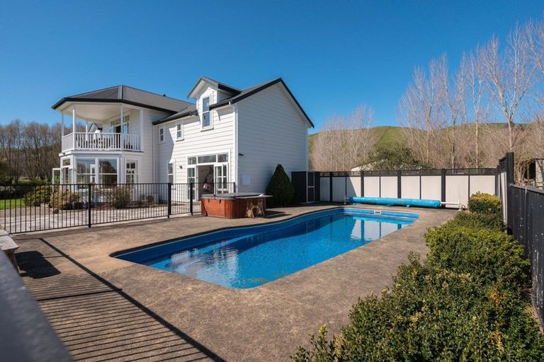 Photo of property in 726 Te Whiti Road, Te Whiti, Masterton, 5884