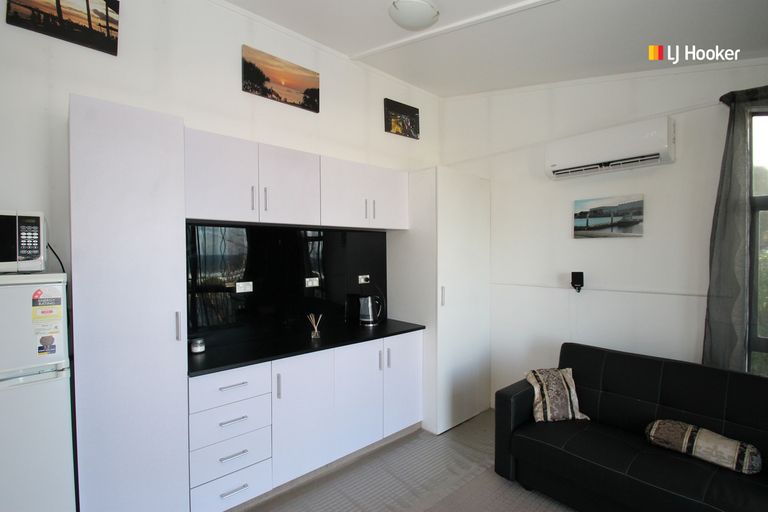 Photo of property in 31 Queen Street, Brighton, Dunedin, 9035