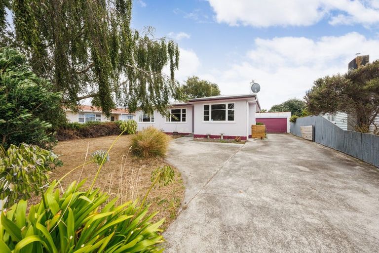 Photo of property in 8 Duff Crescent, Highbury, Palmerston North, 4412
