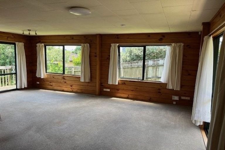 Photo of property in 1/48 Blakeborough Drive, Forrest Hill, Auckland, 0620