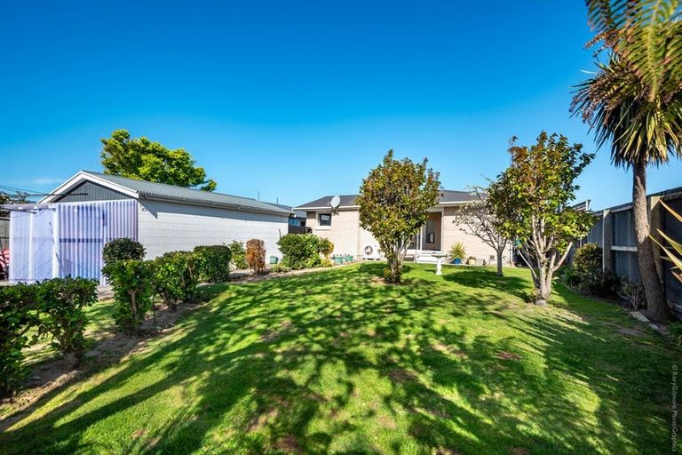 Photo of property in 158 Pacific Road, North New Brighton, Christchurch, 8083
