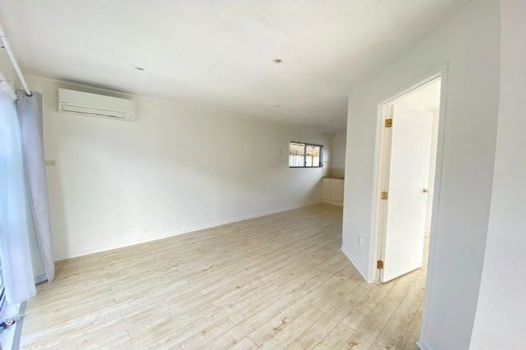 Photo of property in 145 Millhouse Drive, Golflands, Auckland, 2013