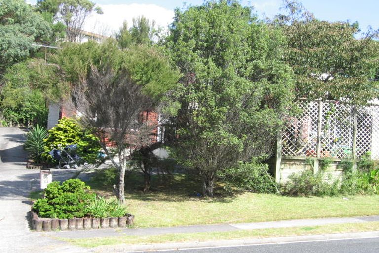 Photo of property in 1/33 Palliser Lane, Browns Bay, Auckland, 0630