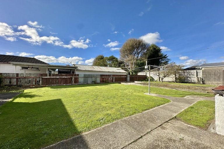 Photo of property in 15 Maher Street, Elderslea, Upper Hutt, 5018