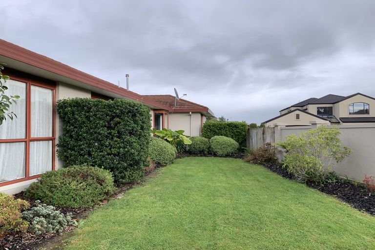 Photo of property in 14 Kilkenny Place, Fitzherbert, Palmerston North, 4410