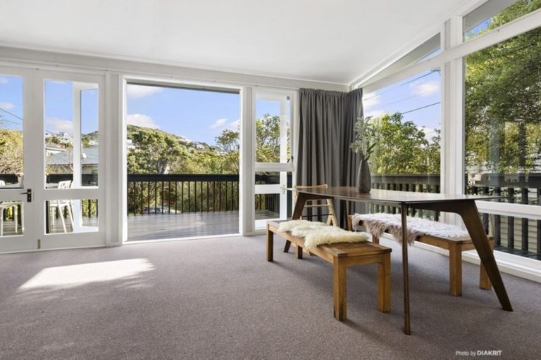 Photo of property in 9 Ardross Avenue, Khandallah, Wellington, 6035