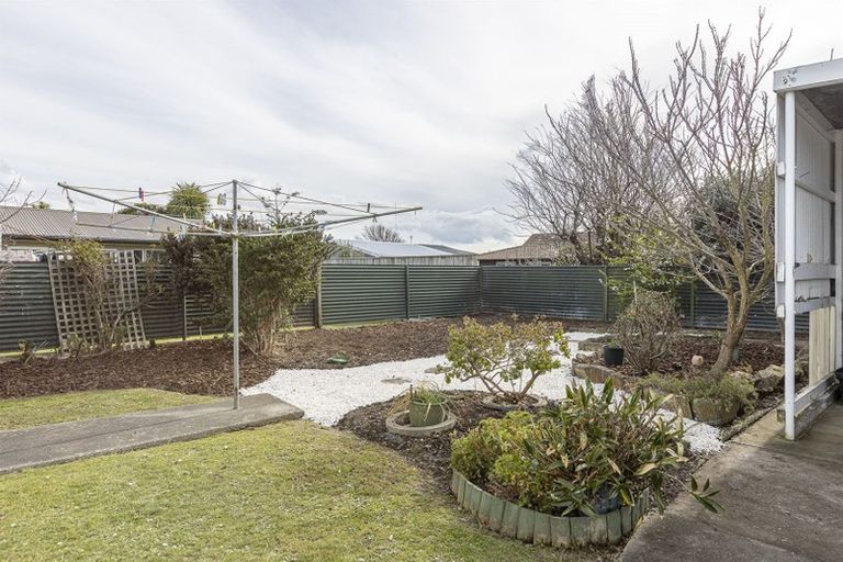Photo of property in 17 Palliser Place, Milson, Palmerston North, 4414