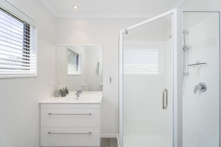 Photo of property in 8 Voyager Place, Cooks Beach, Whitianga, 3591