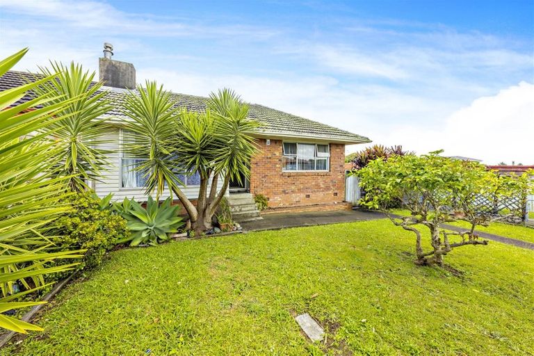 Photo of property in 1/507 Massey Road, Mangere, Auckland, 2022