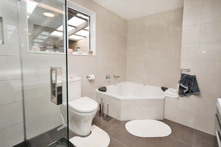 Photo of property in 96 Black Road, Otatara, Invercargill, 9879