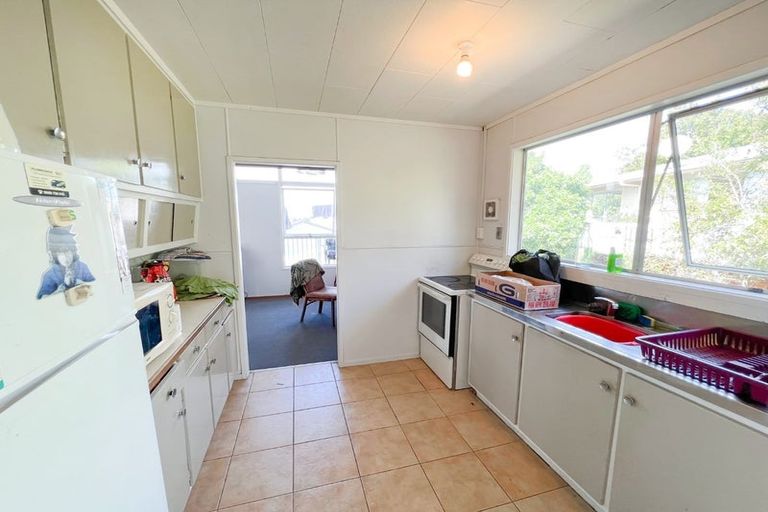 Photo of property in 23 Bellringer Road, Massey, Auckland, 0614