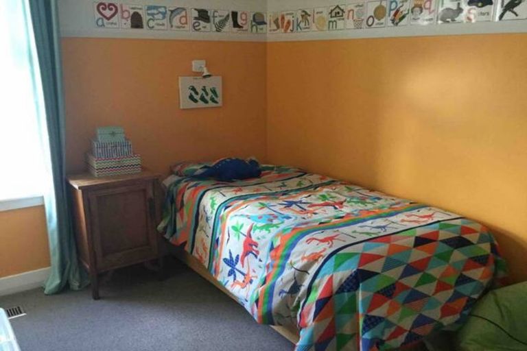 Photo of property in 62 Clyde Street, Island Bay, Wellington, 6023