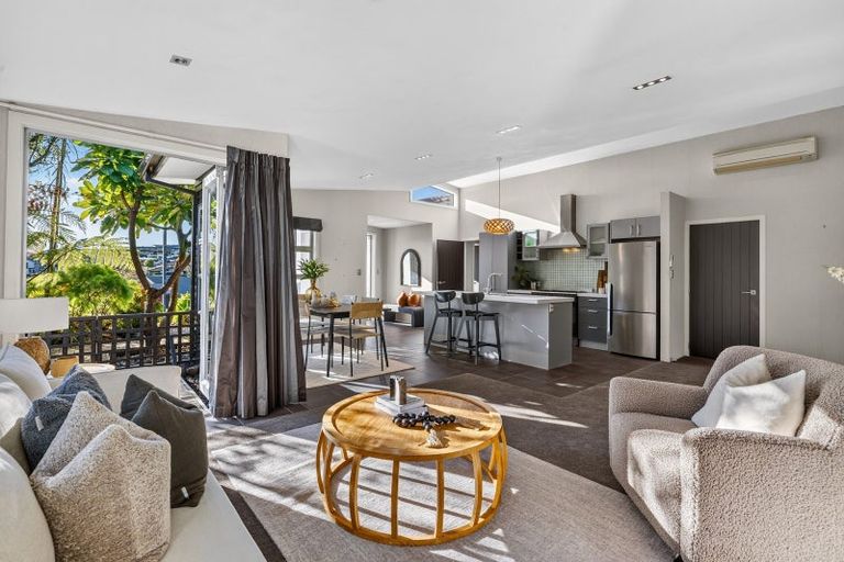 Photo of property in 5 Veda Place, Pyes Pa, Tauranga, 3112