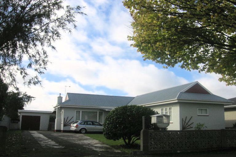 Photo of property in 43 Birmingham Street, Takaro, Palmerston North, 4412