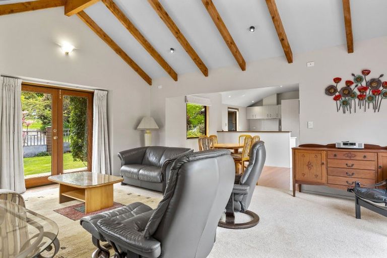 Photo of property in 51 Chesham Avenue, Waipahihi, Taupo, 3330