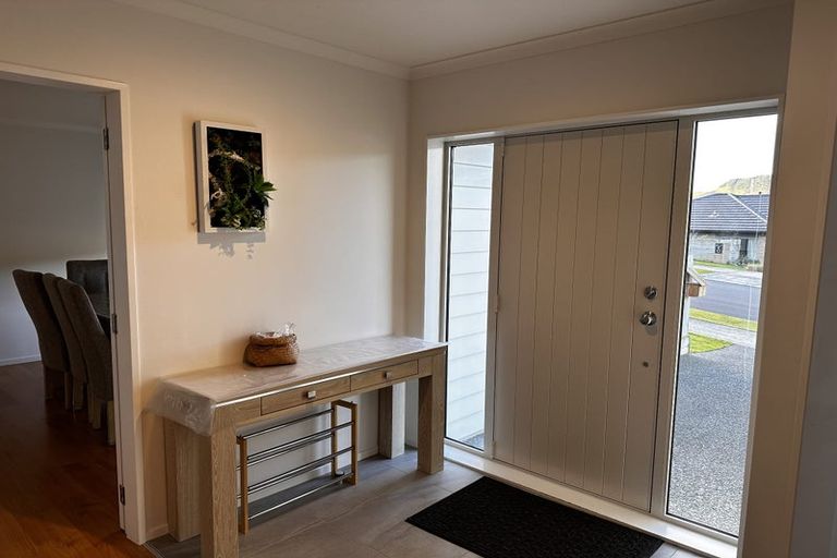 Photo of property in 5 Gatley Grove, Churton Park, Wellington, 6037