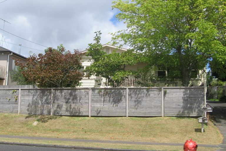 Photo of property in 1/22 Corunna Road, Milford, Auckland, 0620