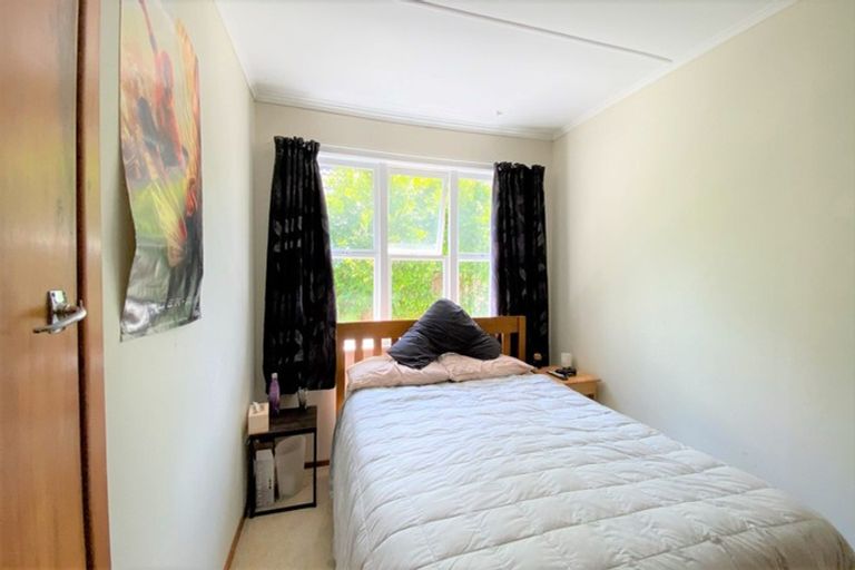 Photo of property in 17 William Souter Street, Forrest Hill, Auckland, 0620