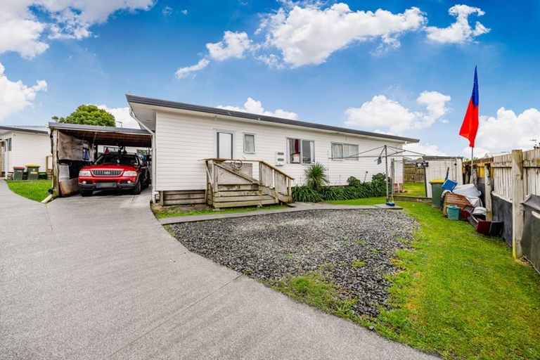 Photo of property in 1/5 Solveig Place, Randwick Park, Auckland, 2105