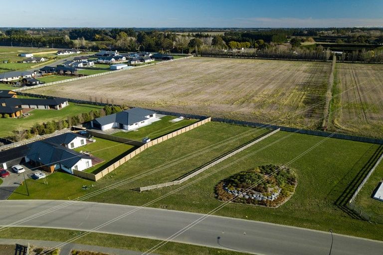 Photo of property in 44 Kingsdowne Drive, West Melton, 7618