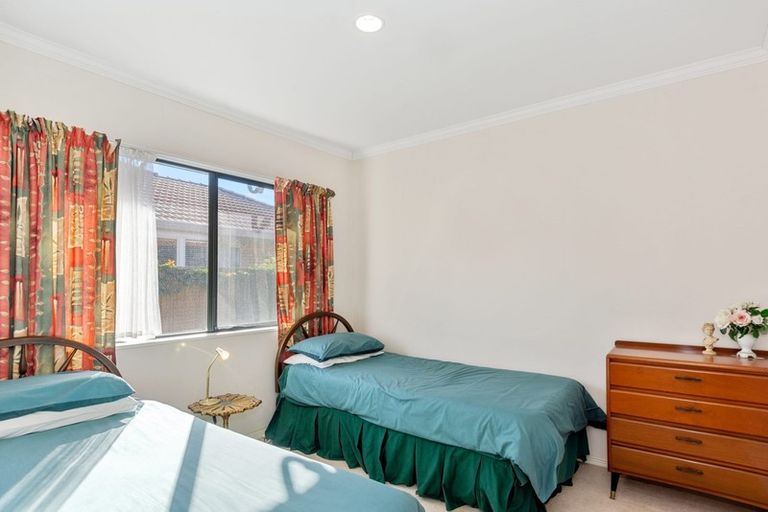 Photo of property in 2 Palm Court, Mount Maunganui, 3116