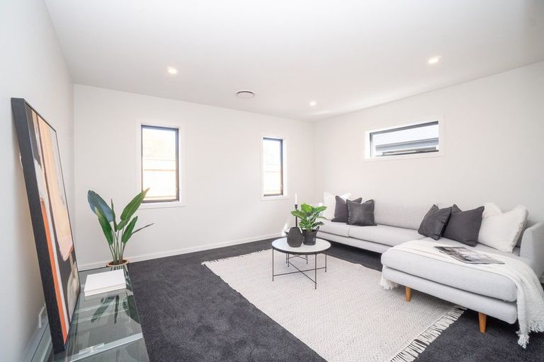 Photo of property in 28 Freedom Drive, Kelvin Grove, Palmerston North, 4414