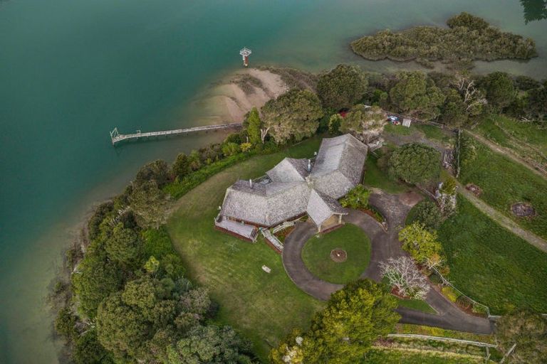 Photo of property in 80 Messenger Road, Stillwater, Silverdale, 0993