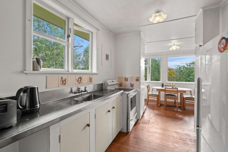 Photo of property in 6 Ord Street, Herbert, Oamaru, 9495