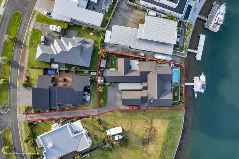 Photo of property in 13 Waitemata Drive, One Tree Point, 0118