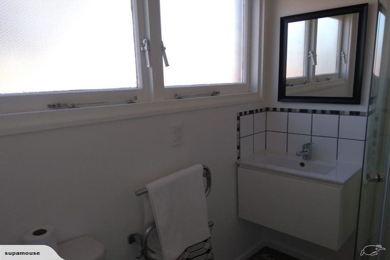 Photo of property in 1-20/27 Whites Line West, Woburn, Lower Hutt, 5010